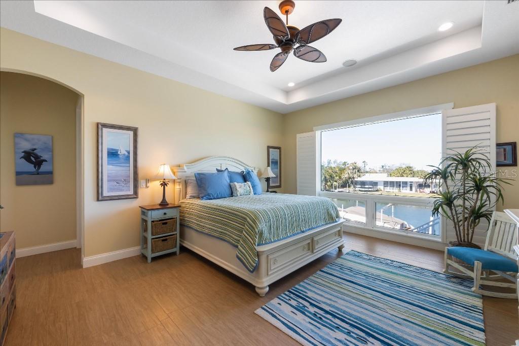 TB8362062 Property Photo