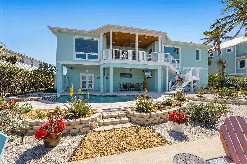 TB8362062 Property Photo