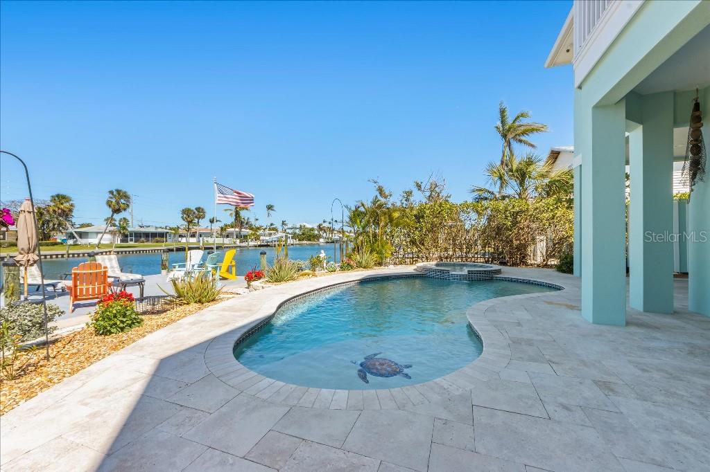 TB8362062 Property Photo