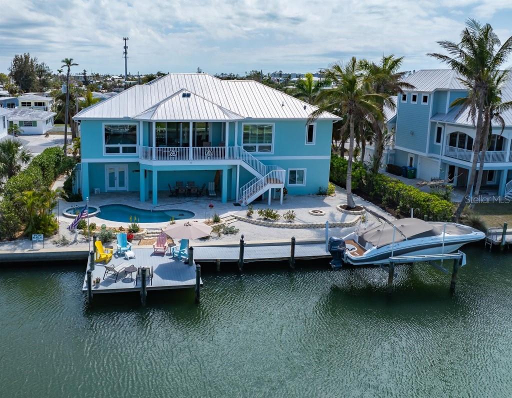 TB8362062 Property Photo