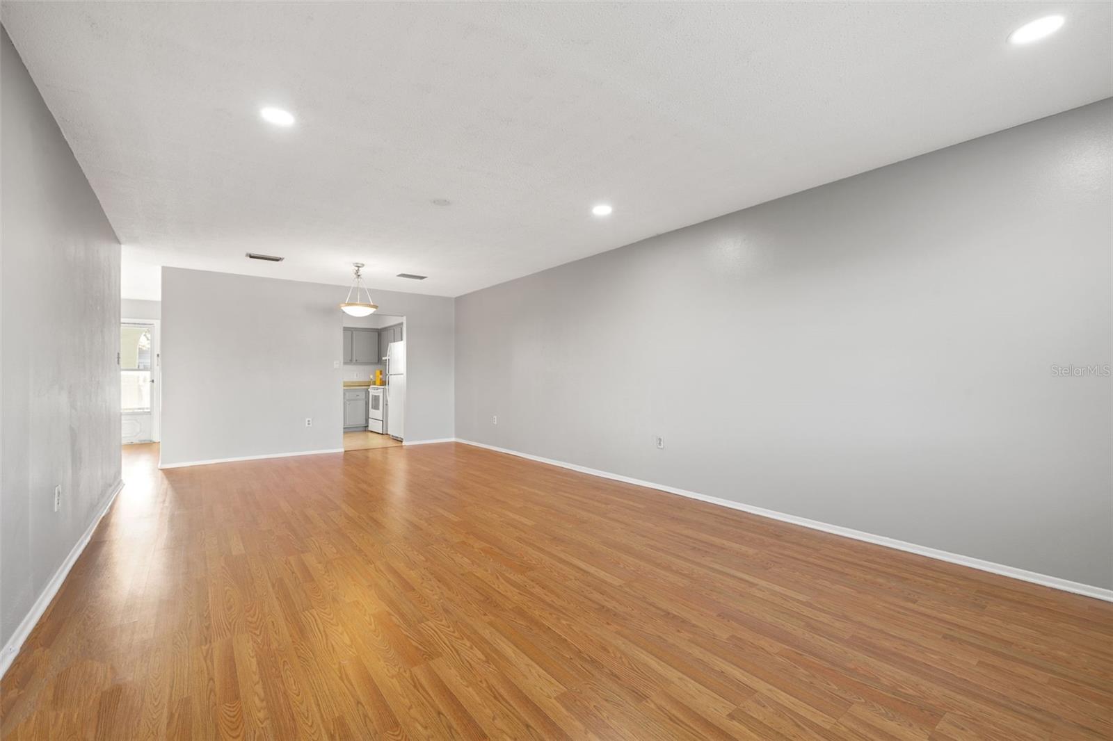 1706 BELLEAIR FOREST DR #318, BELLEAIR, FL, 33756