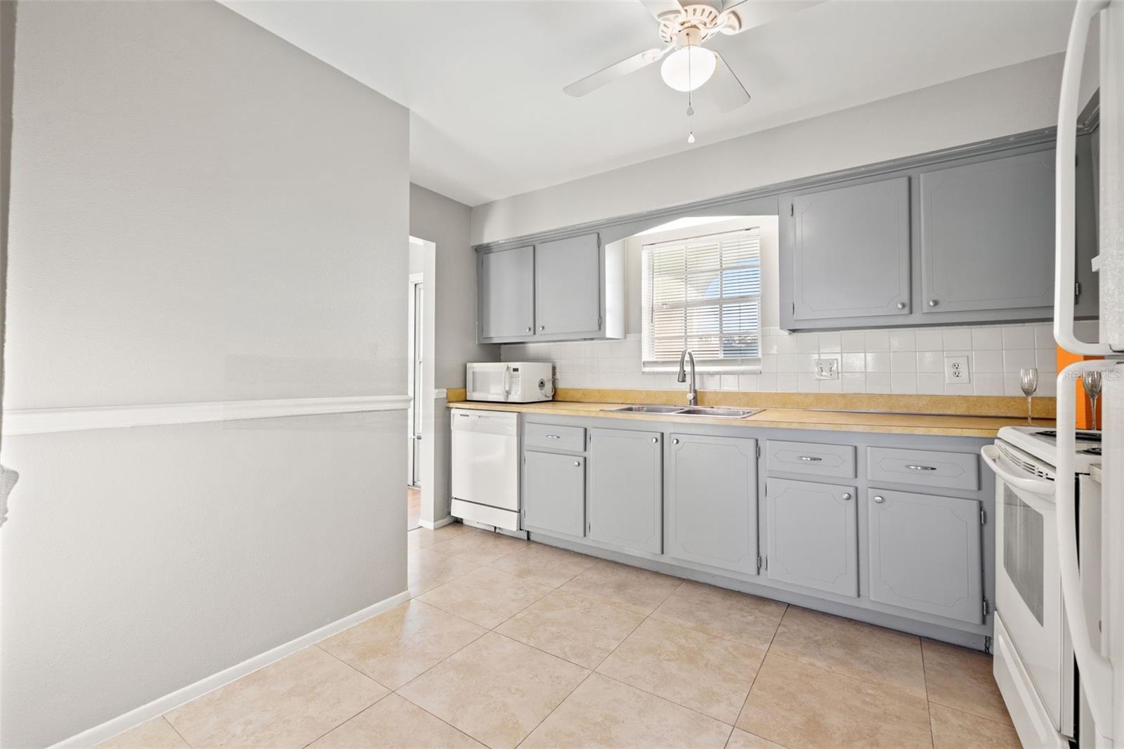 1706 BELLEAIR FOREST DR #318, BELLEAIR, FL, 33756