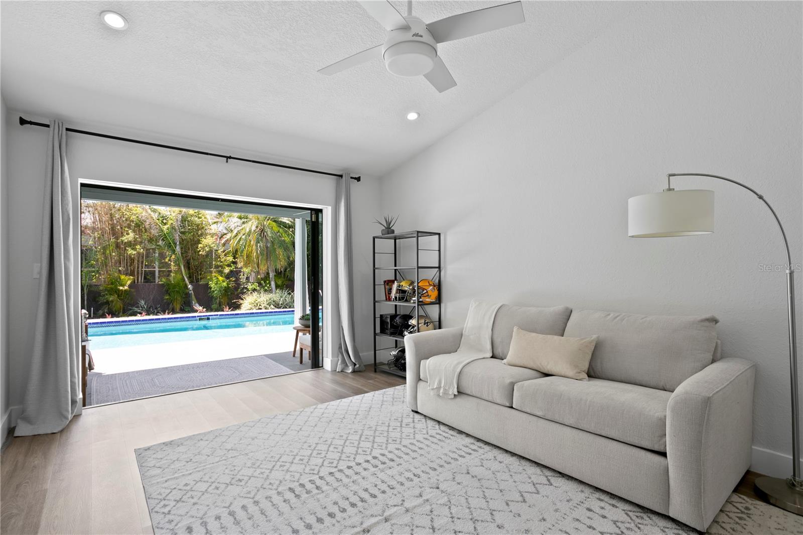 6001 LEELAND ST S, ST PETERSBURG, FL, 33715