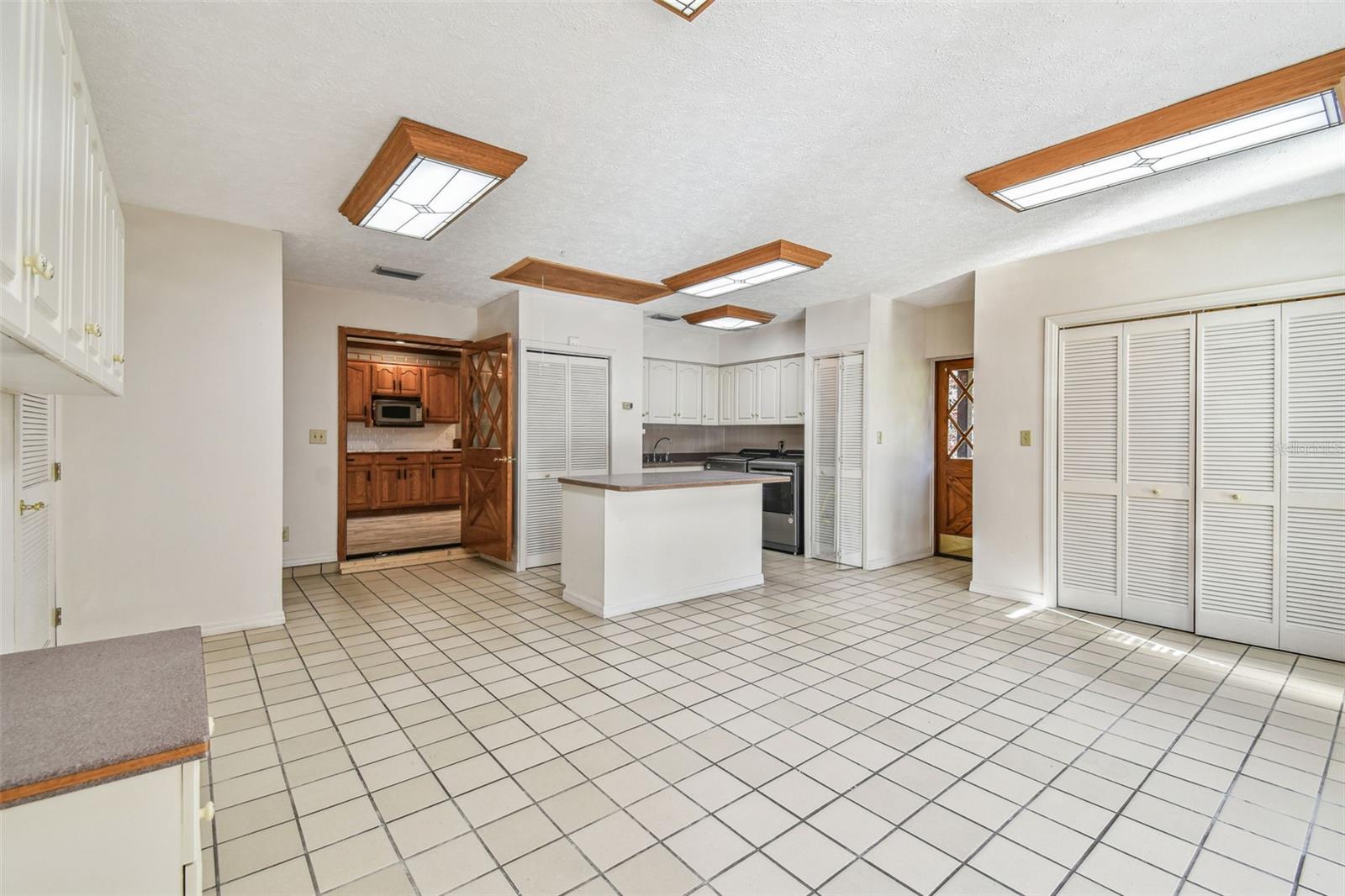 27547 MILLER RD, DADE CITY, FL, 33525