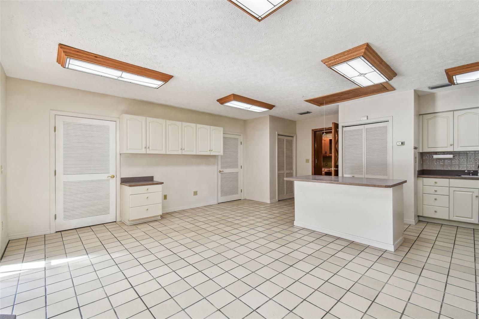 27547 MILLER RD, DADE CITY, FL, 33525