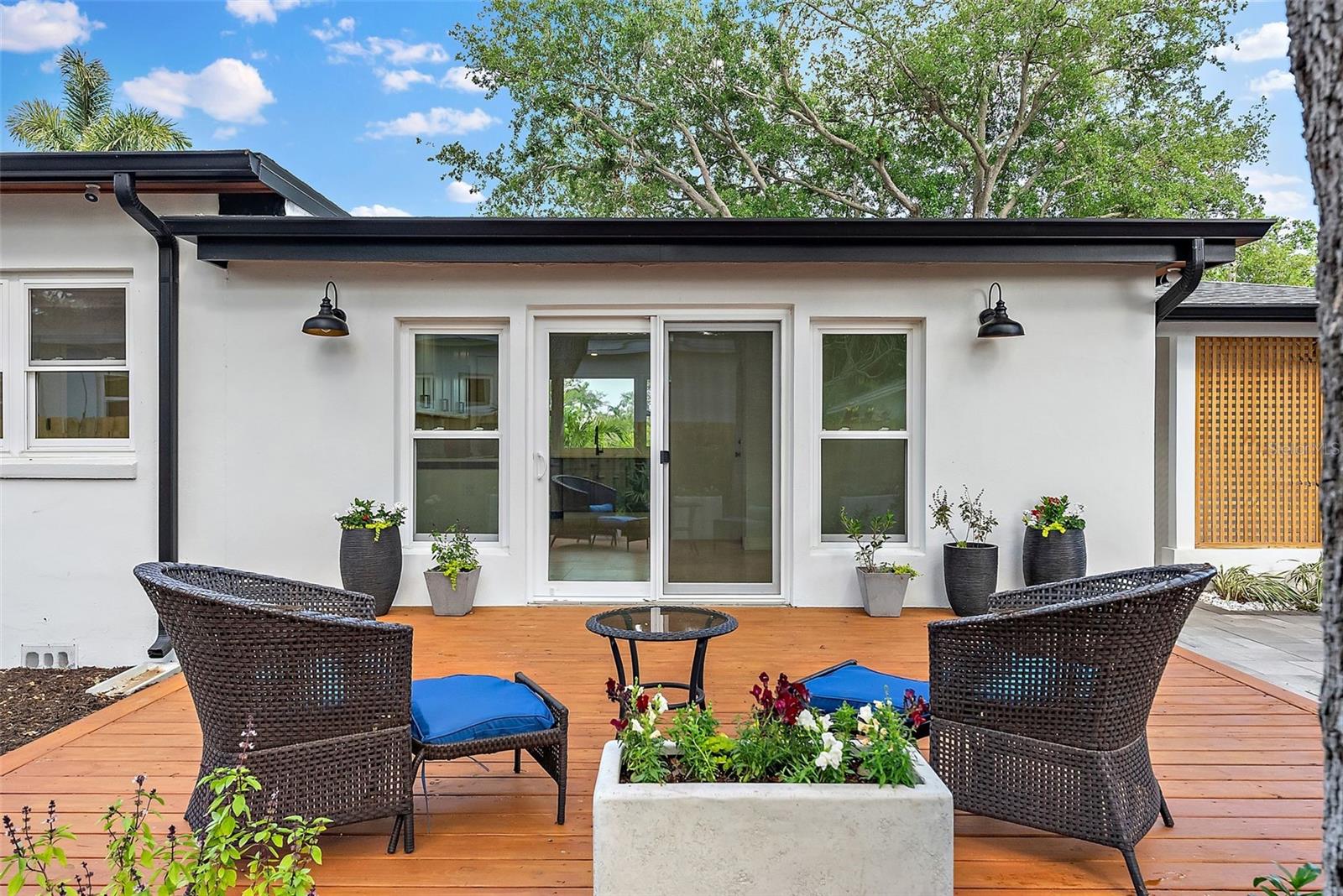 3520 POPLAR ST NE, ST PETERSBURG, FL, 33704