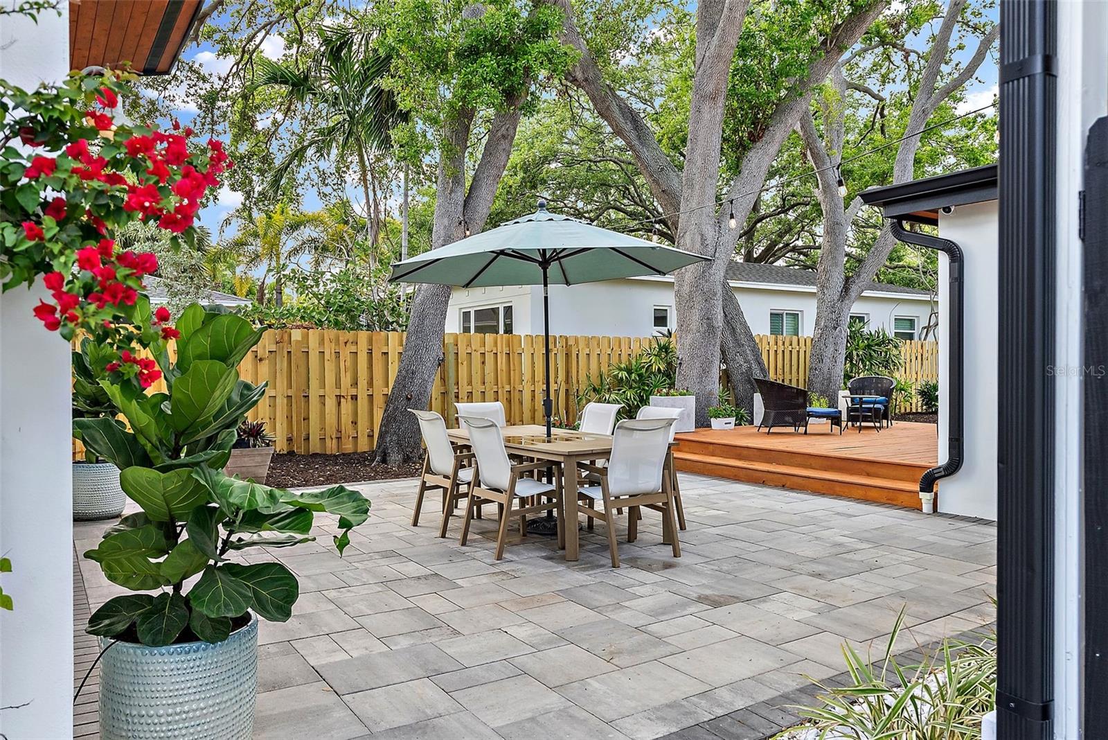 3520 POPLAR ST NE, ST PETERSBURG, FL, 33704