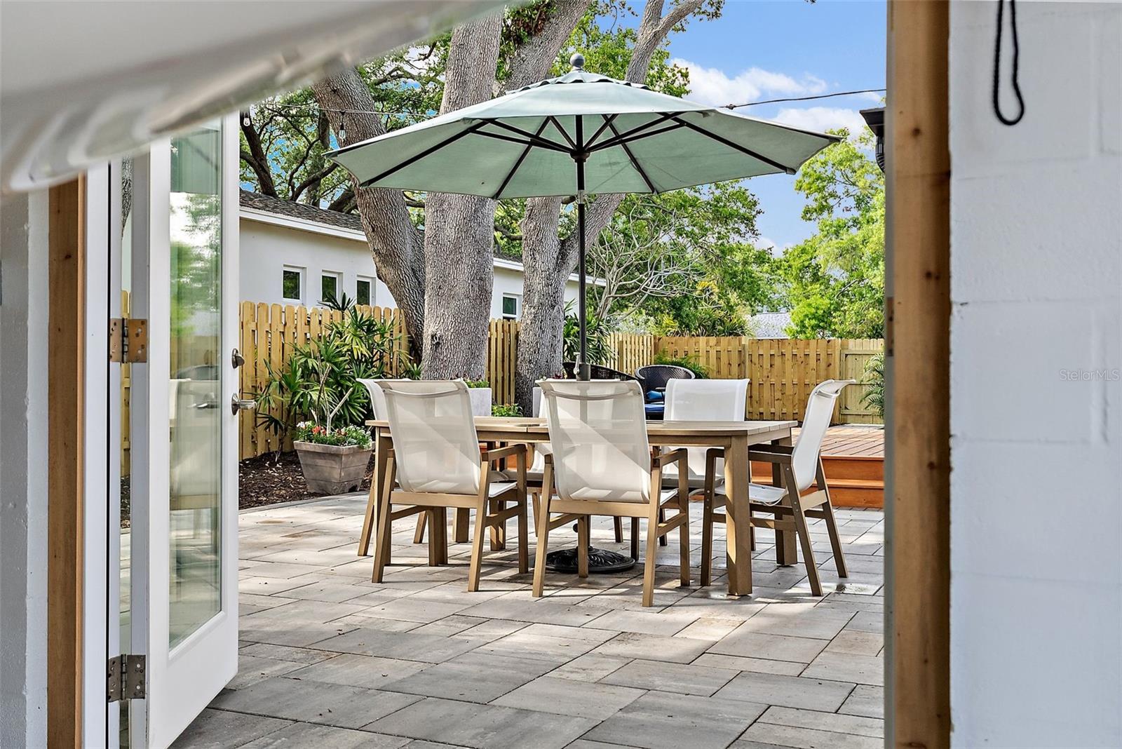 3520 POPLAR ST NE, ST PETERSBURG, FL, 33704