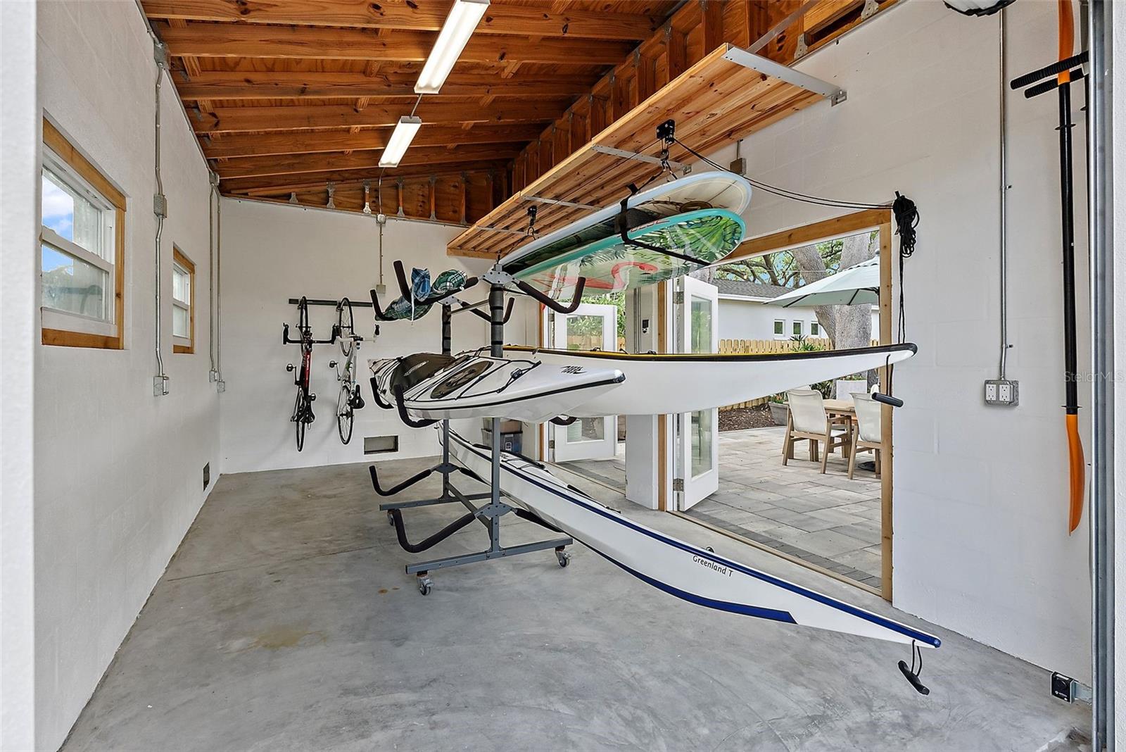 3520 POPLAR ST NE, ST PETERSBURG, FL, 33704