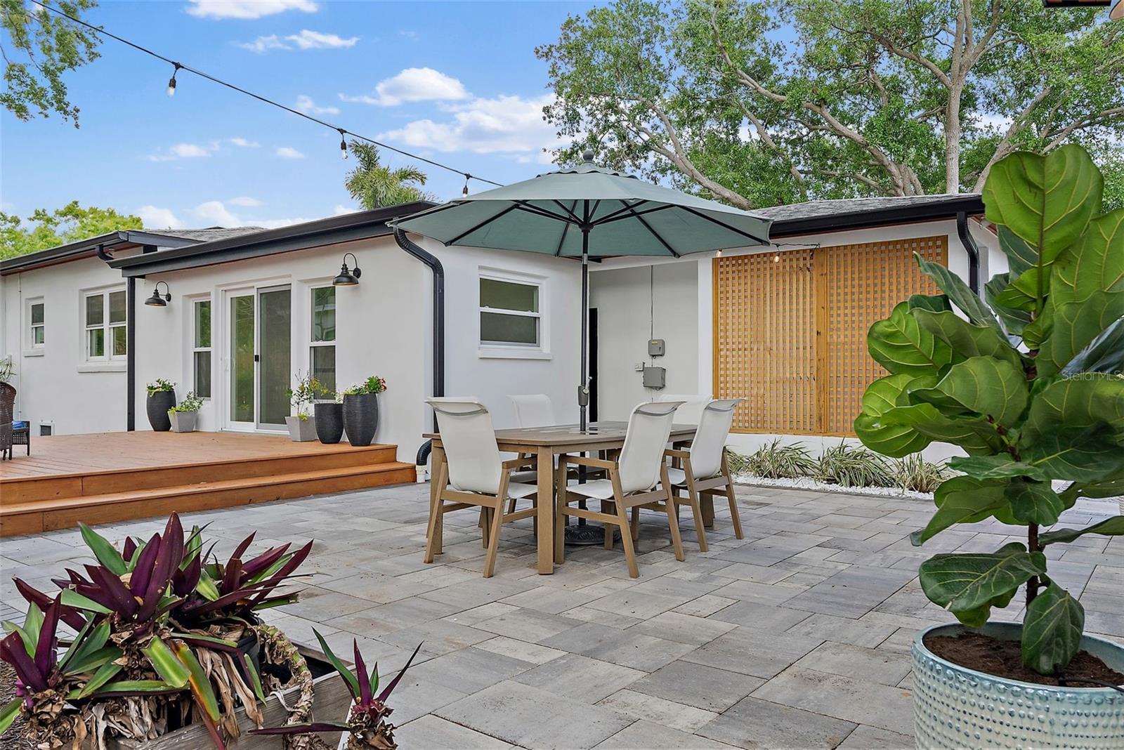 3520 POPLAR ST NE, ST PETERSBURG, FL, 33704