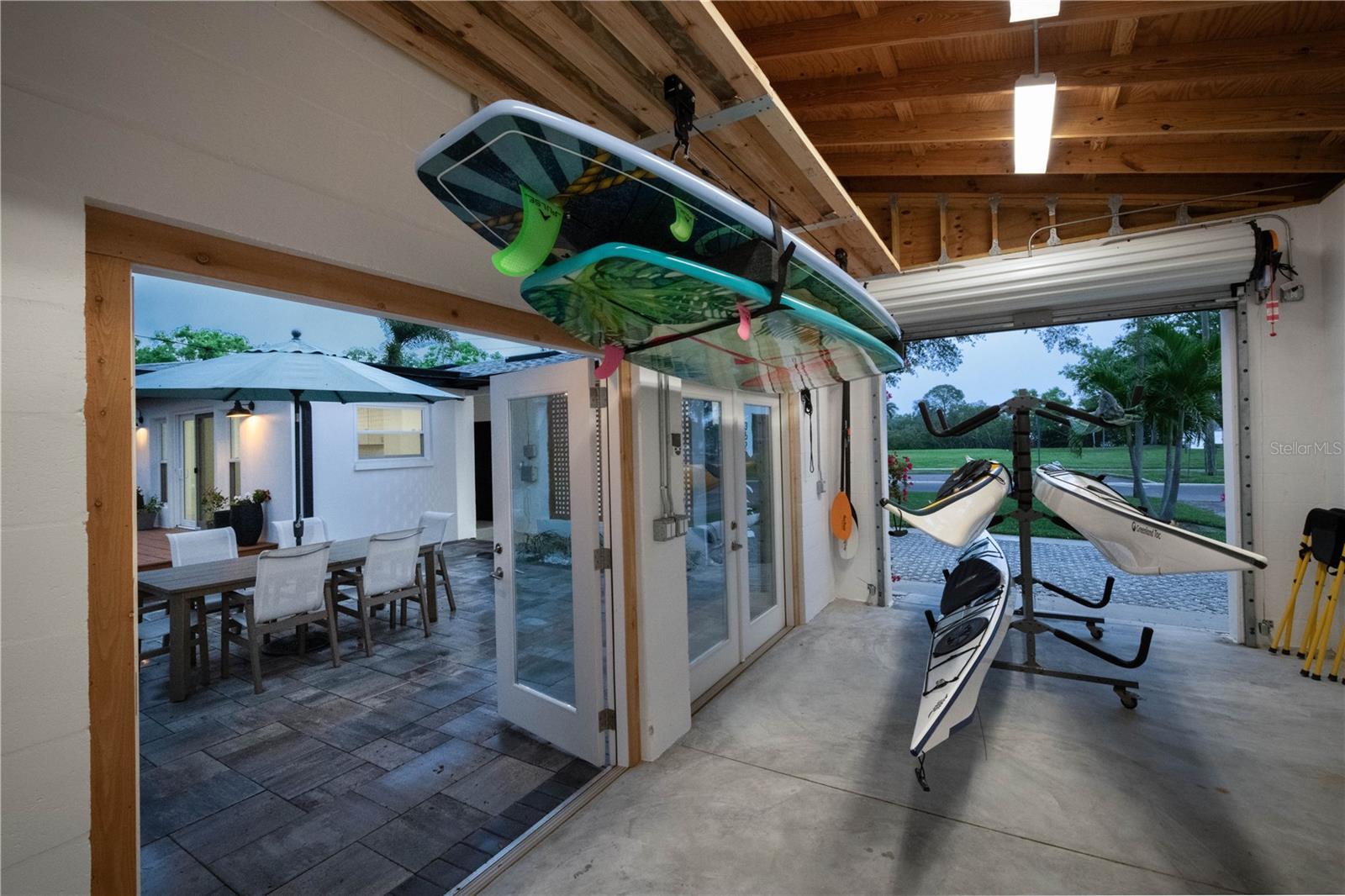 3520 POPLAR ST NE, ST PETERSBURG, FL, 33704