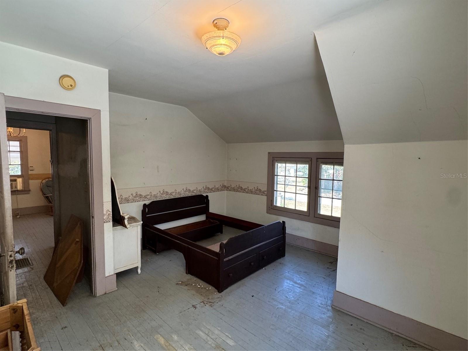 171 CENTRAL AVE, SAN MATEO, FL, 32187