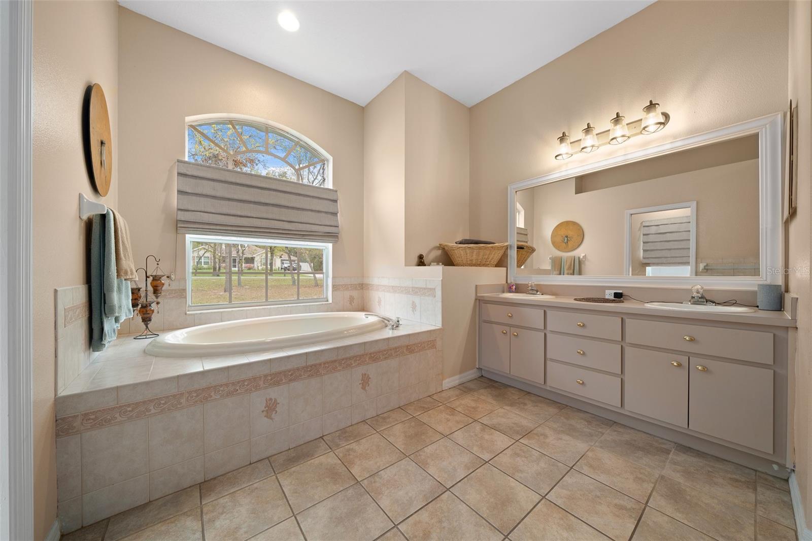 11298 FURLEY AVE, WEEKI WACHEE, FL, 34613