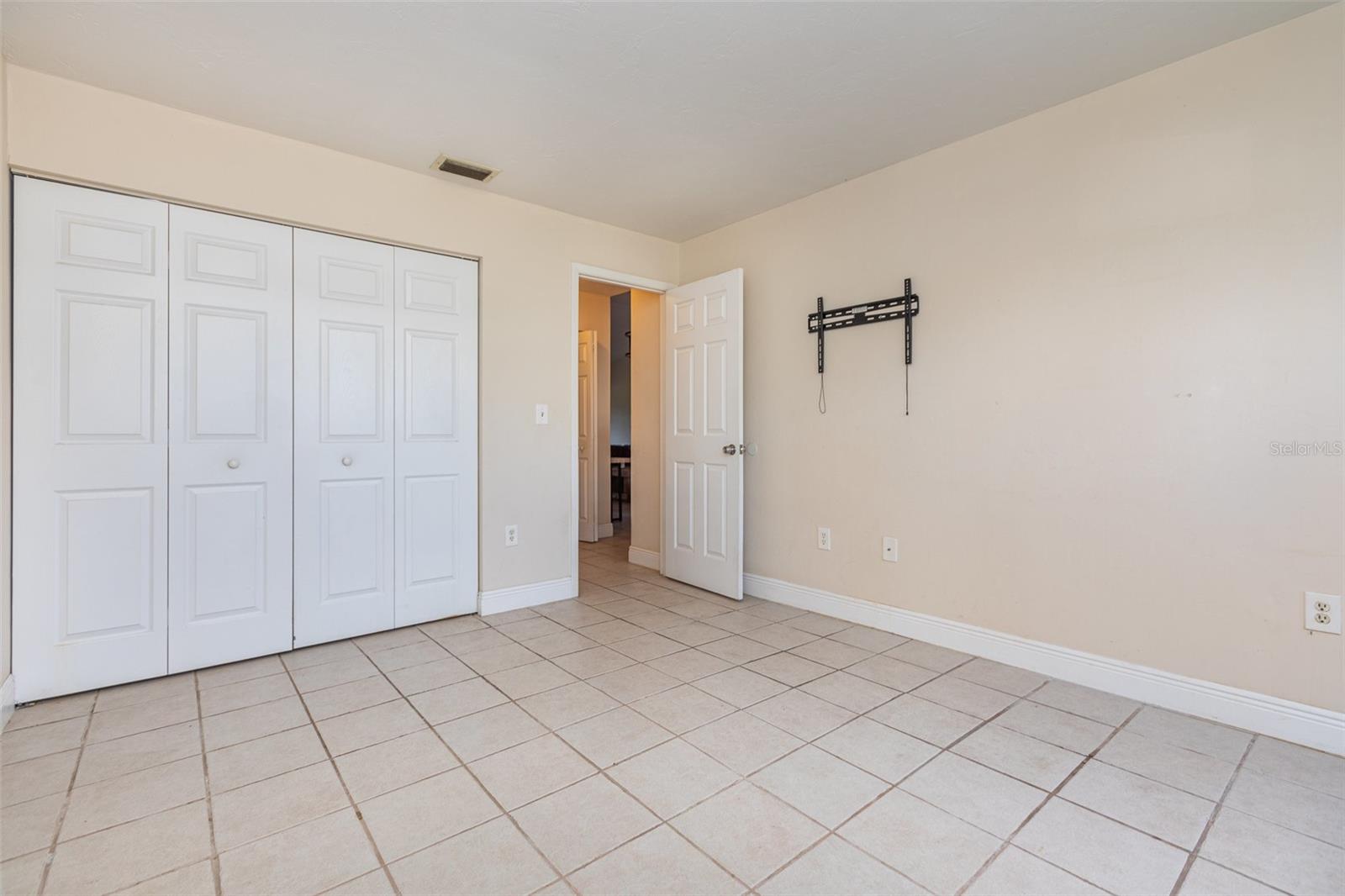 5753 SUMMER SIDE LN #8A, SARASOTA, FL, 34231