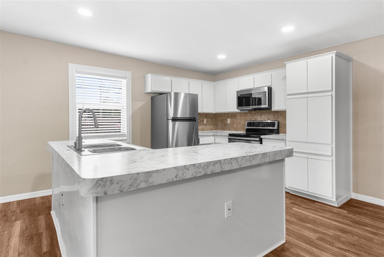 7083 DEVLIN ST, WEEKI WACHEE, FL, 34613