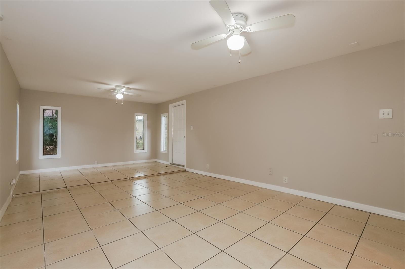 5577 89TH AVE N, PINELLAS PARK, FL, 33782