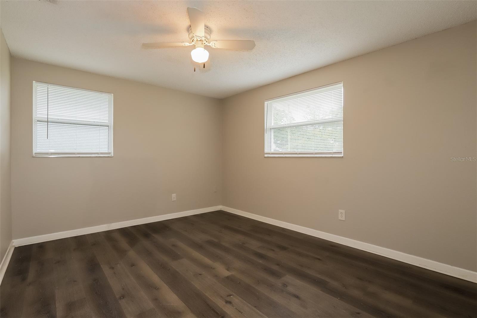 5577 89TH AVE N, PINELLAS PARK, FL, 33782