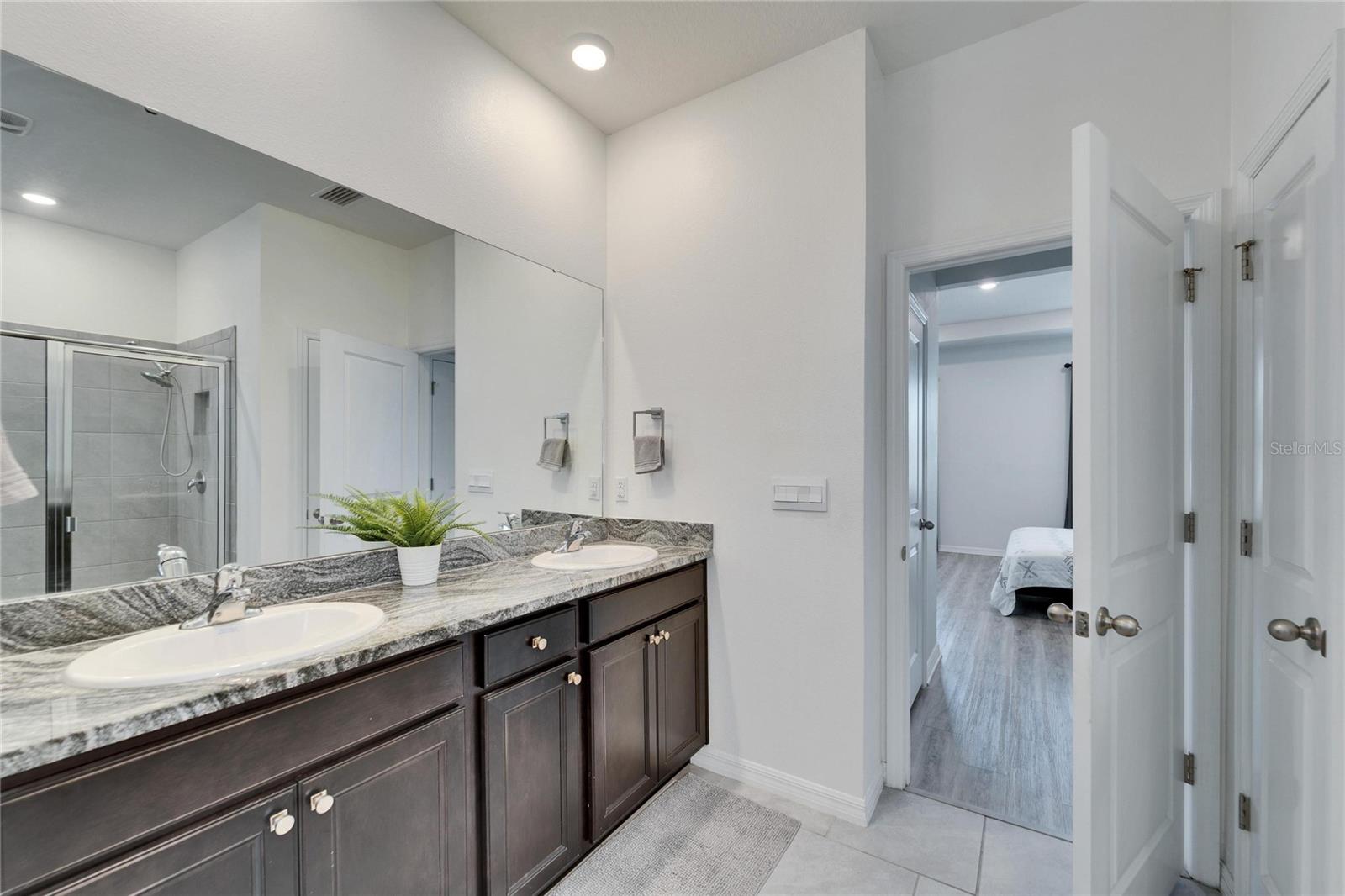 33298 MAJOR OAK DR, WESLEY CHAPEL, FL, 33545