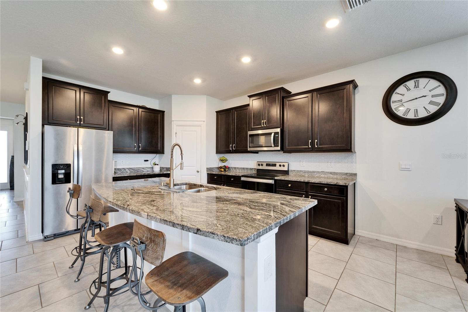33298 MAJOR OAK DR, WESLEY CHAPEL, FL, 33545