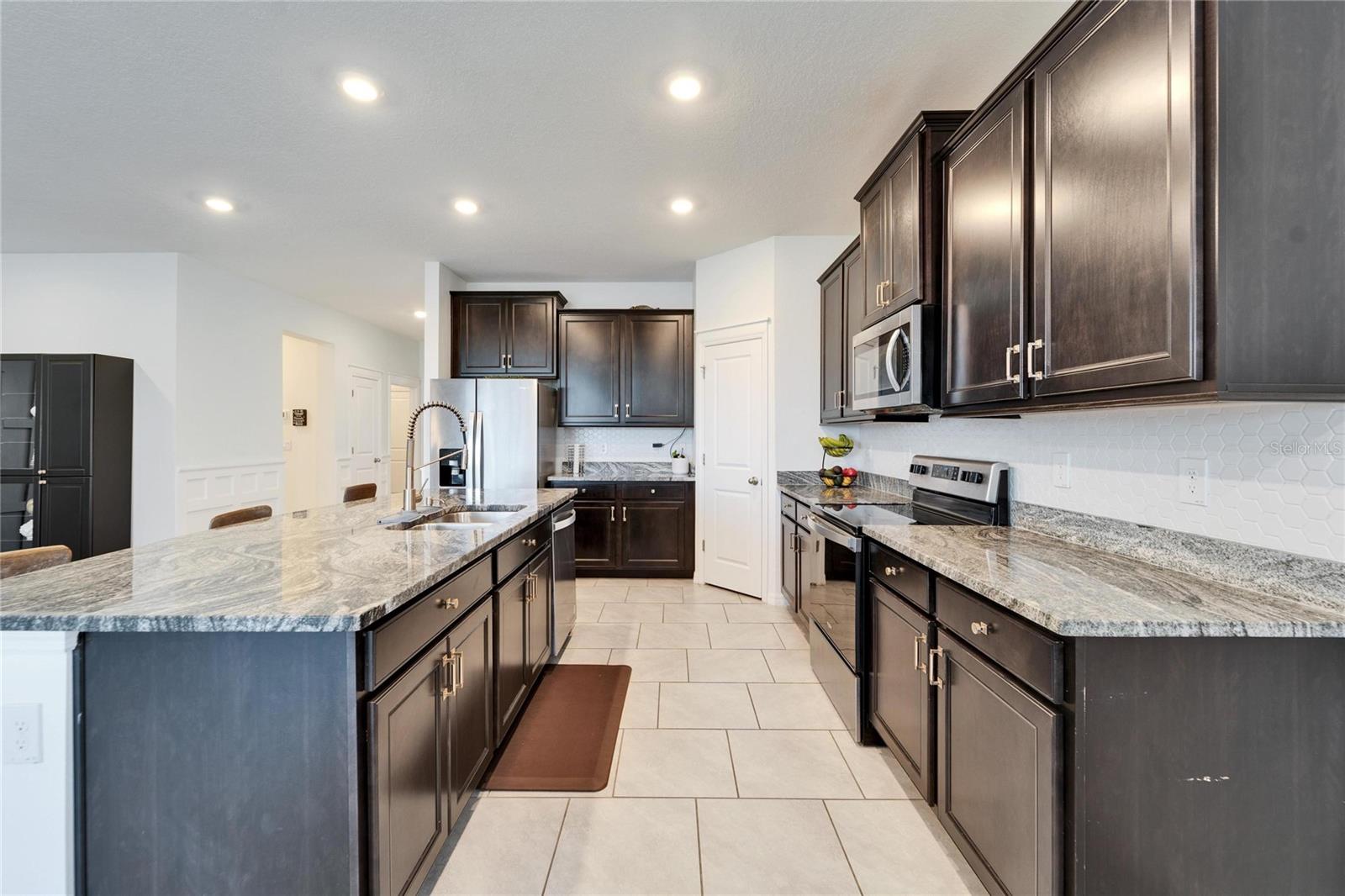 33298 MAJOR OAK DR, WESLEY CHAPEL, FL, 33545
