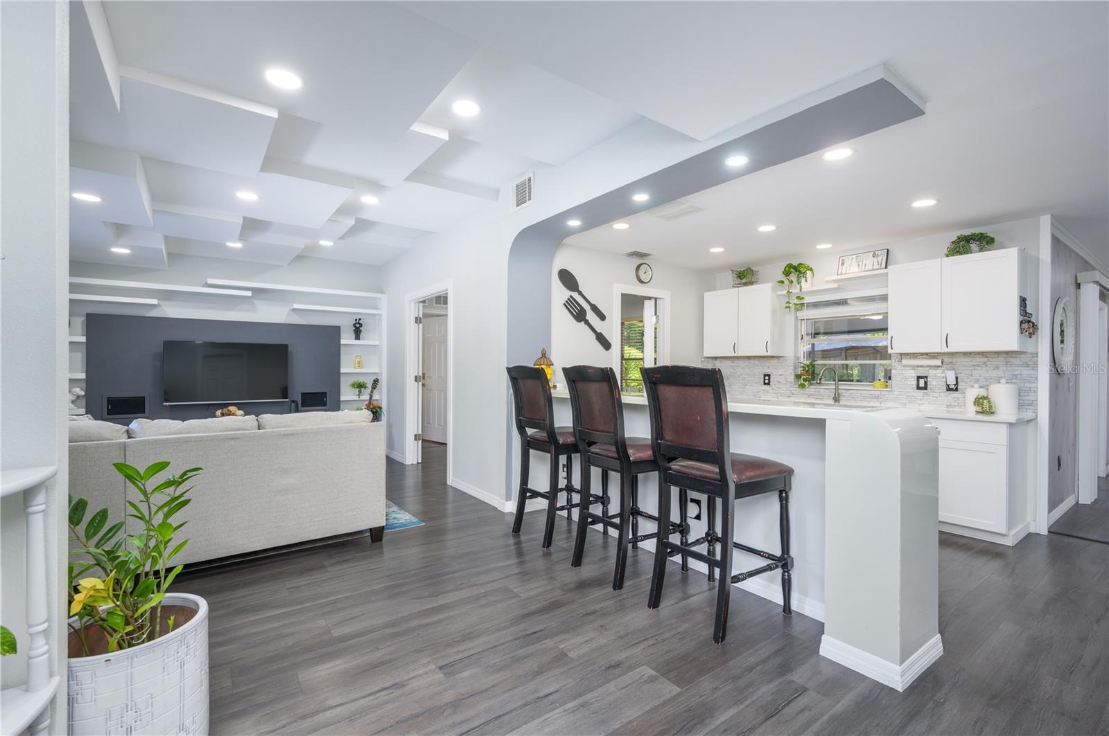 352 RIDGEWOOD ST, ALTAMONTE SPRINGS, FL, 32701