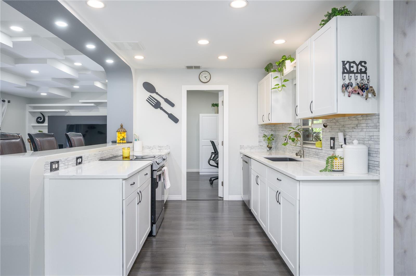 352 RIDGEWOOD ST, ALTAMONTE SPRINGS, FL, 32701