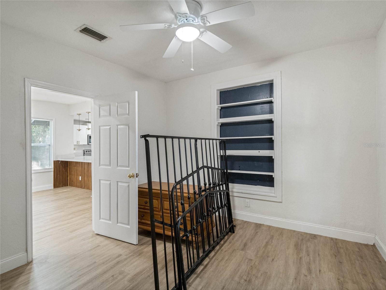 1208 BONAIRE DR, LEESBURG, FL, 34748