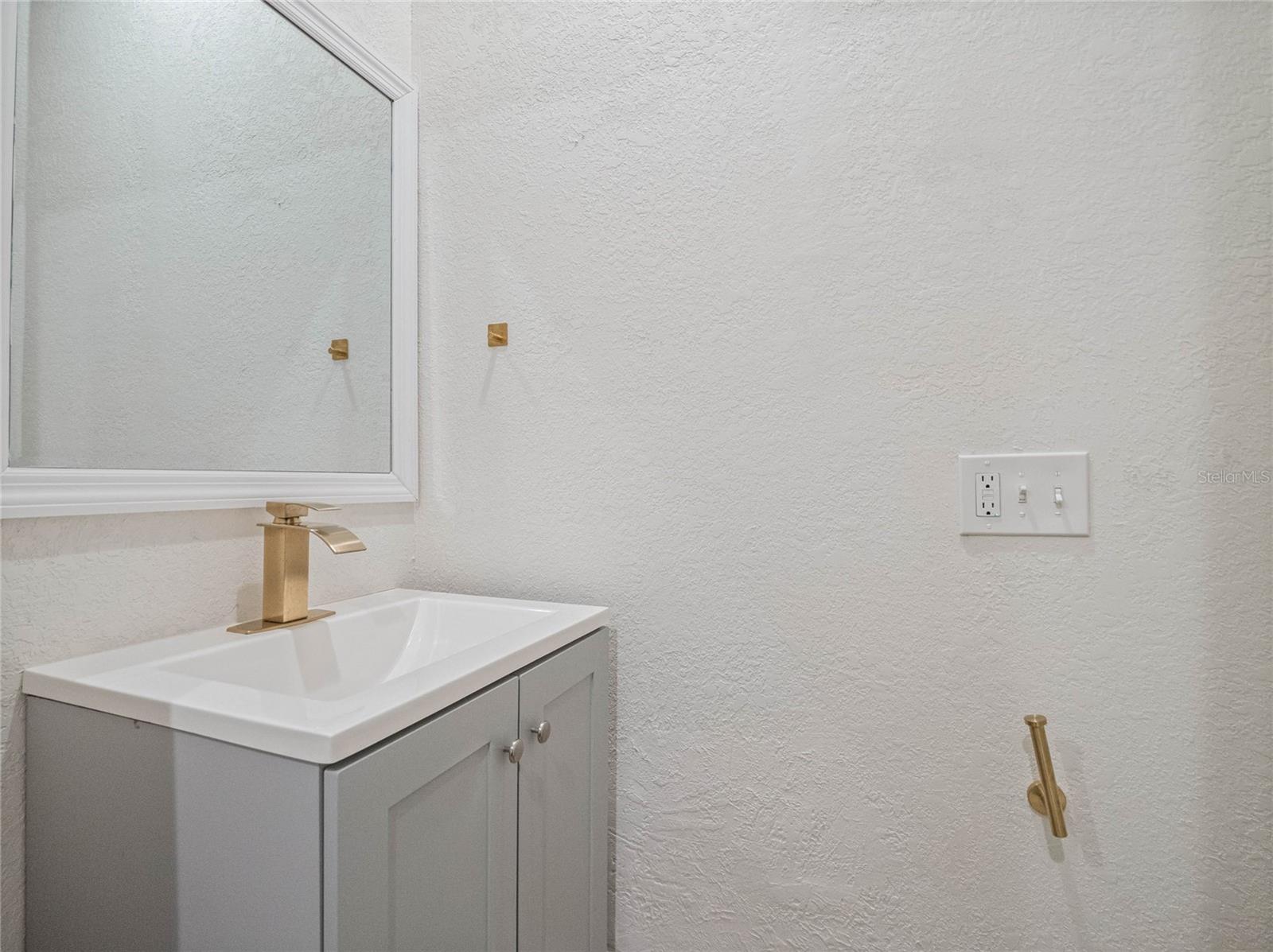 1208 BONAIRE DR, LEESBURG, FL, 34748