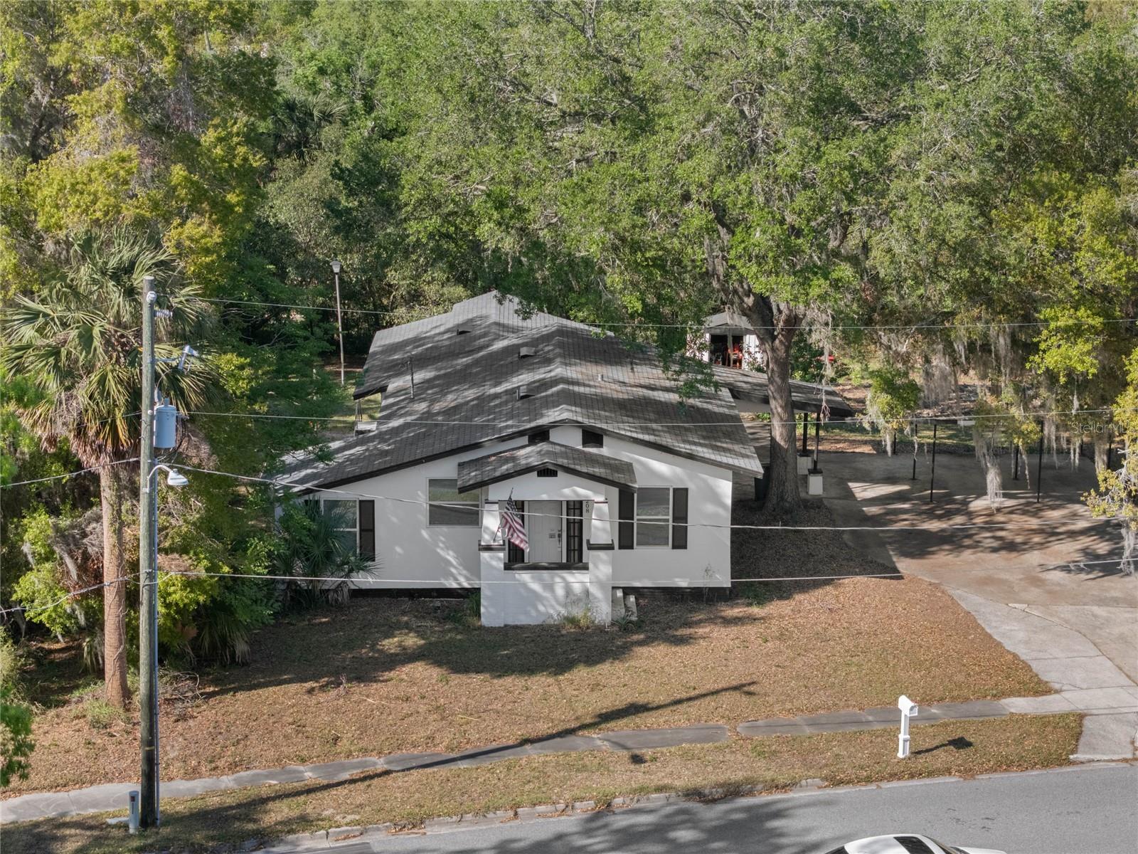 1208 BONAIRE DR, LEESBURG, FL, 34748
