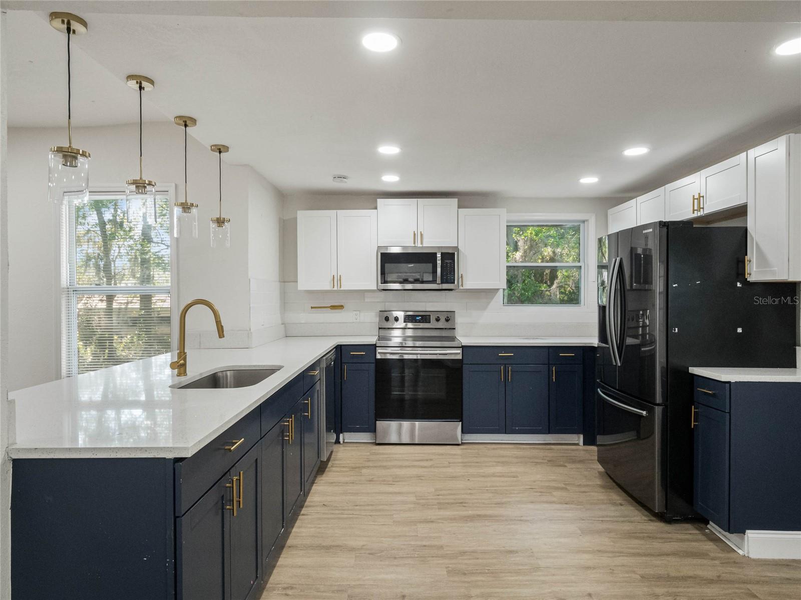 1208 BONAIRE DR, LEESBURG, FL, 34748
