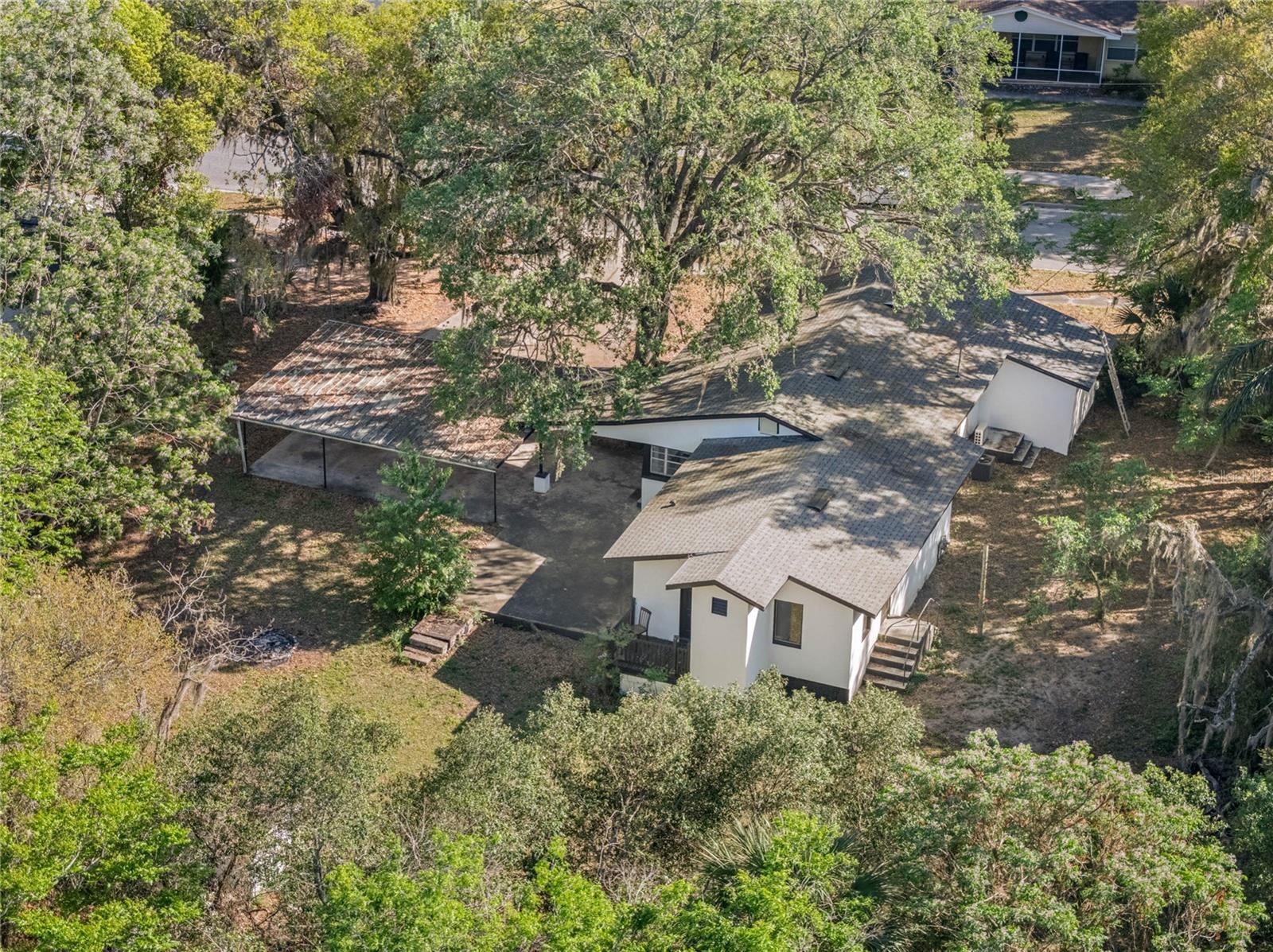 1208 BONAIRE DR, LEESBURG, FL, 34748