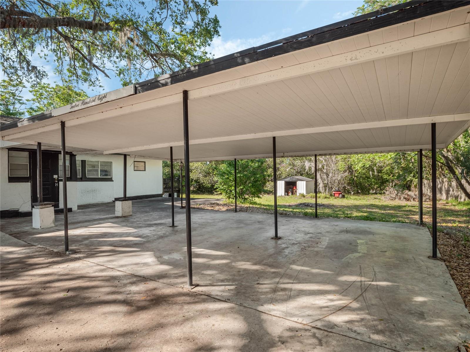 1208 BONAIRE DR, LEESBURG, FL, 34748