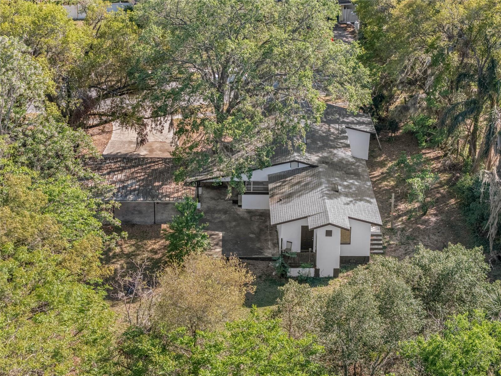 1208 BONAIRE DR, LEESBURG, FL, 34748