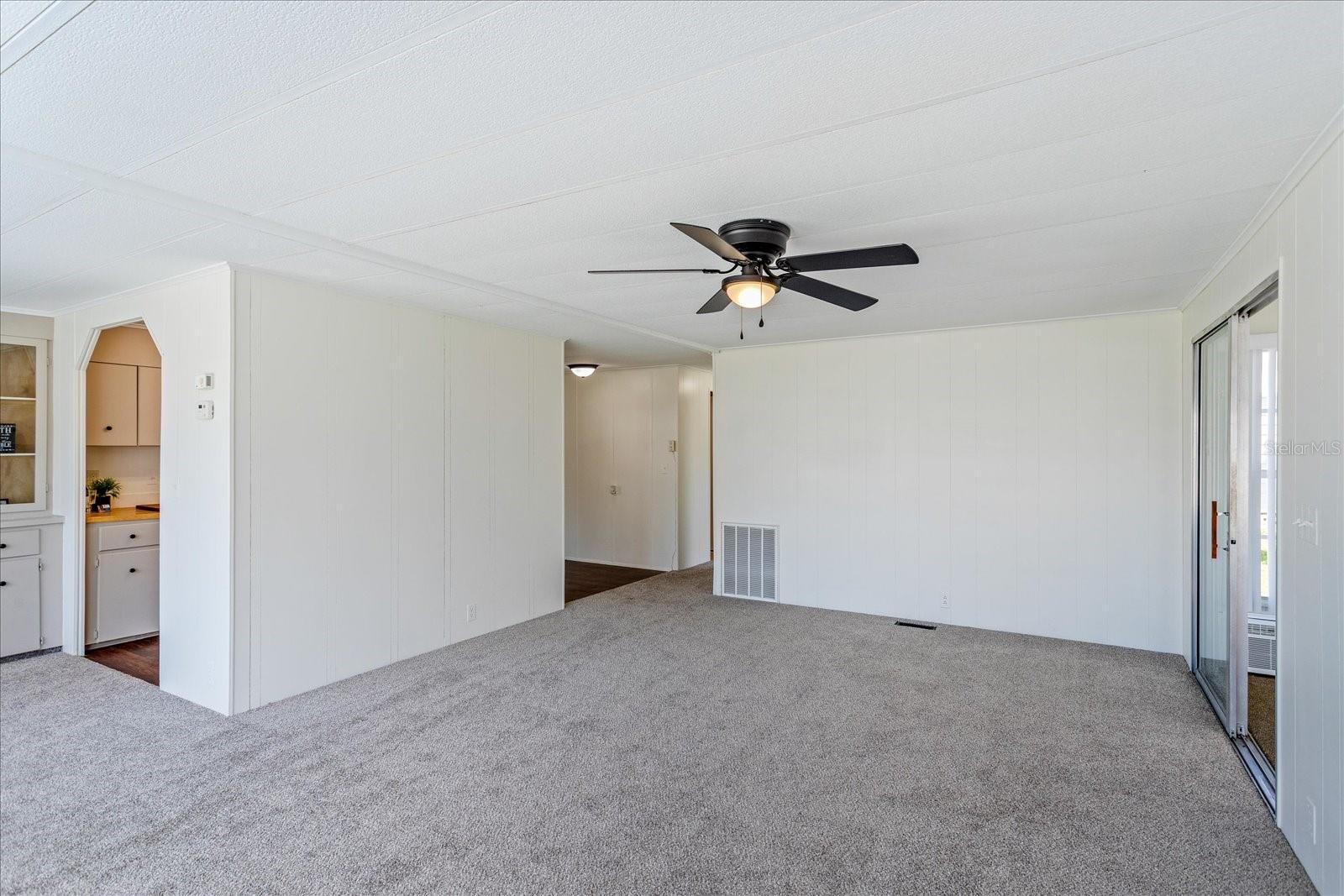 6433 JACARANDA AVE NE, WINTER HAVEN, FL, 33881