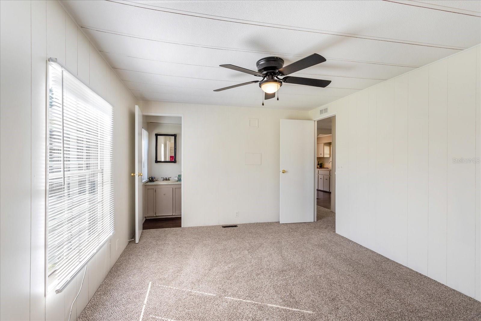 6433 JACARANDA AVE NE, WINTER HAVEN, FL, 33881