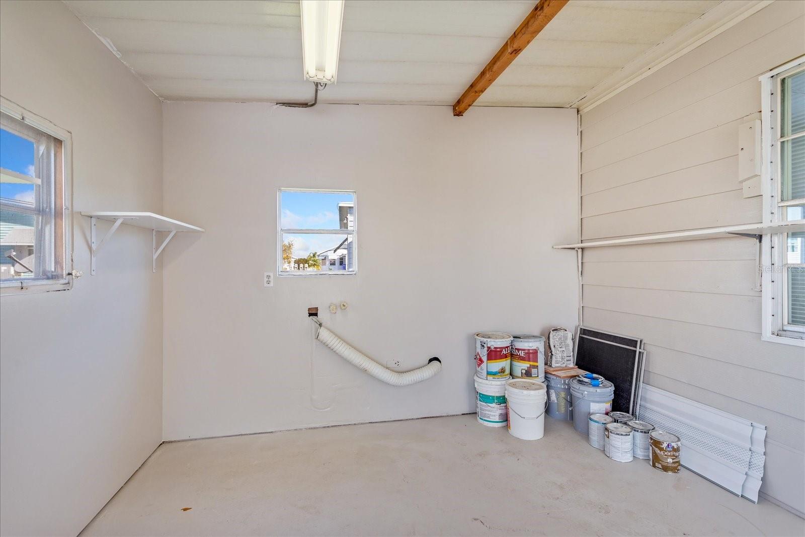 6433 JACARANDA AVE NE, WINTER HAVEN, FL, 33881