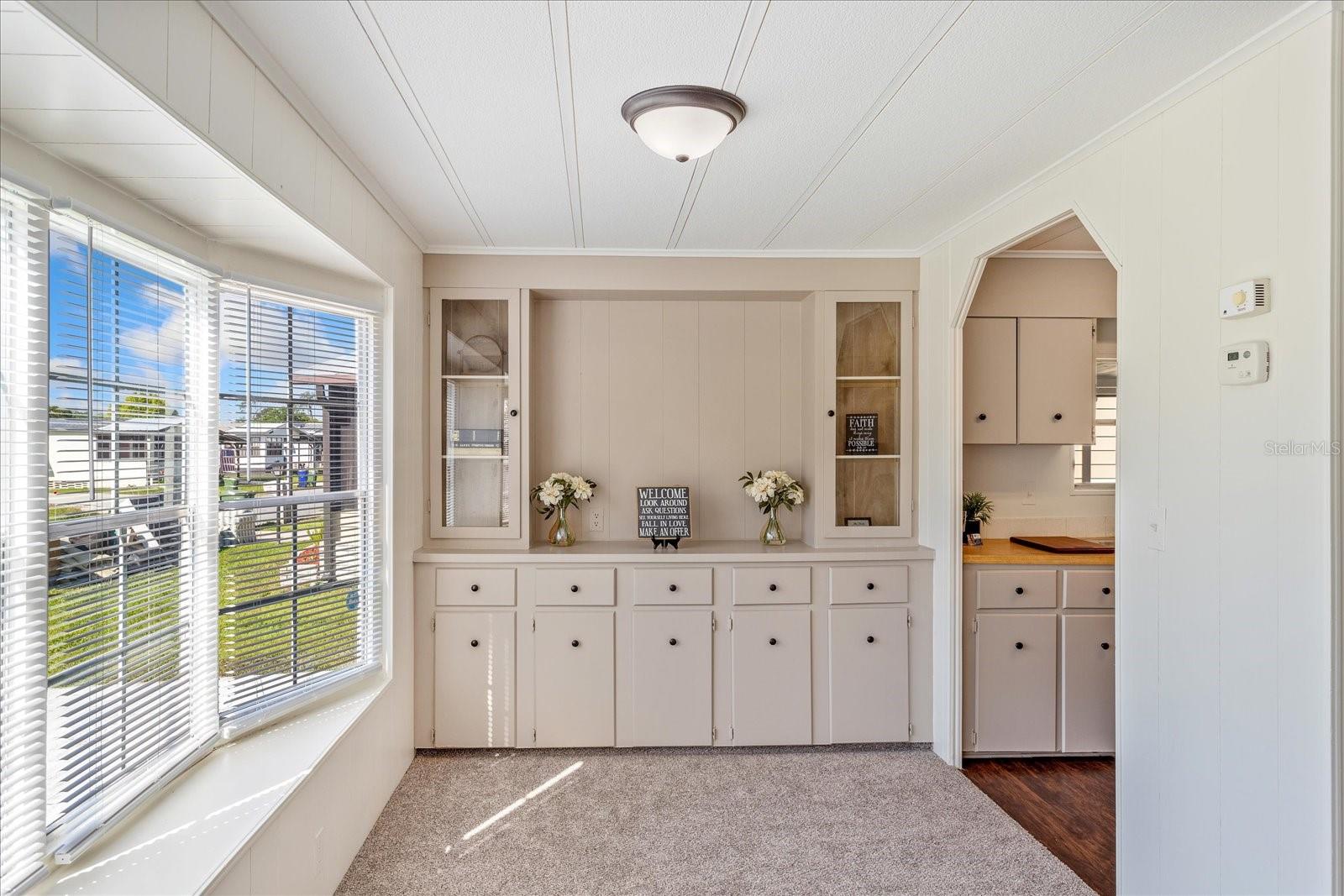 6433 JACARANDA AVE NE, WINTER HAVEN, FL, 33881