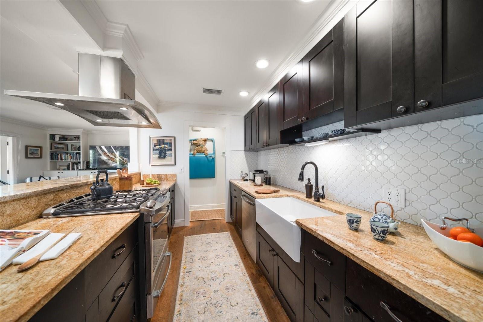 409 ERIE AVE, TAMPA, FL, 33606