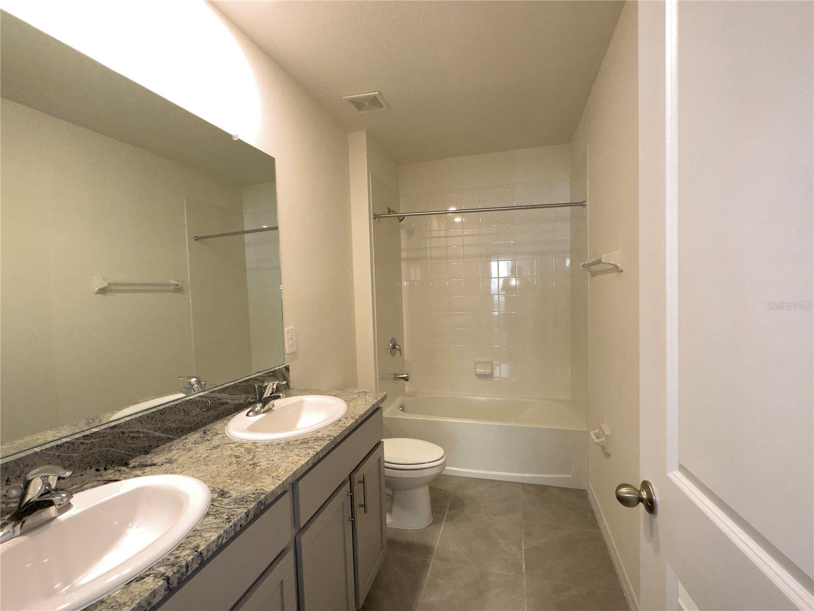 3238 HILLTOP CIR, BRADENTON, FL, 34211