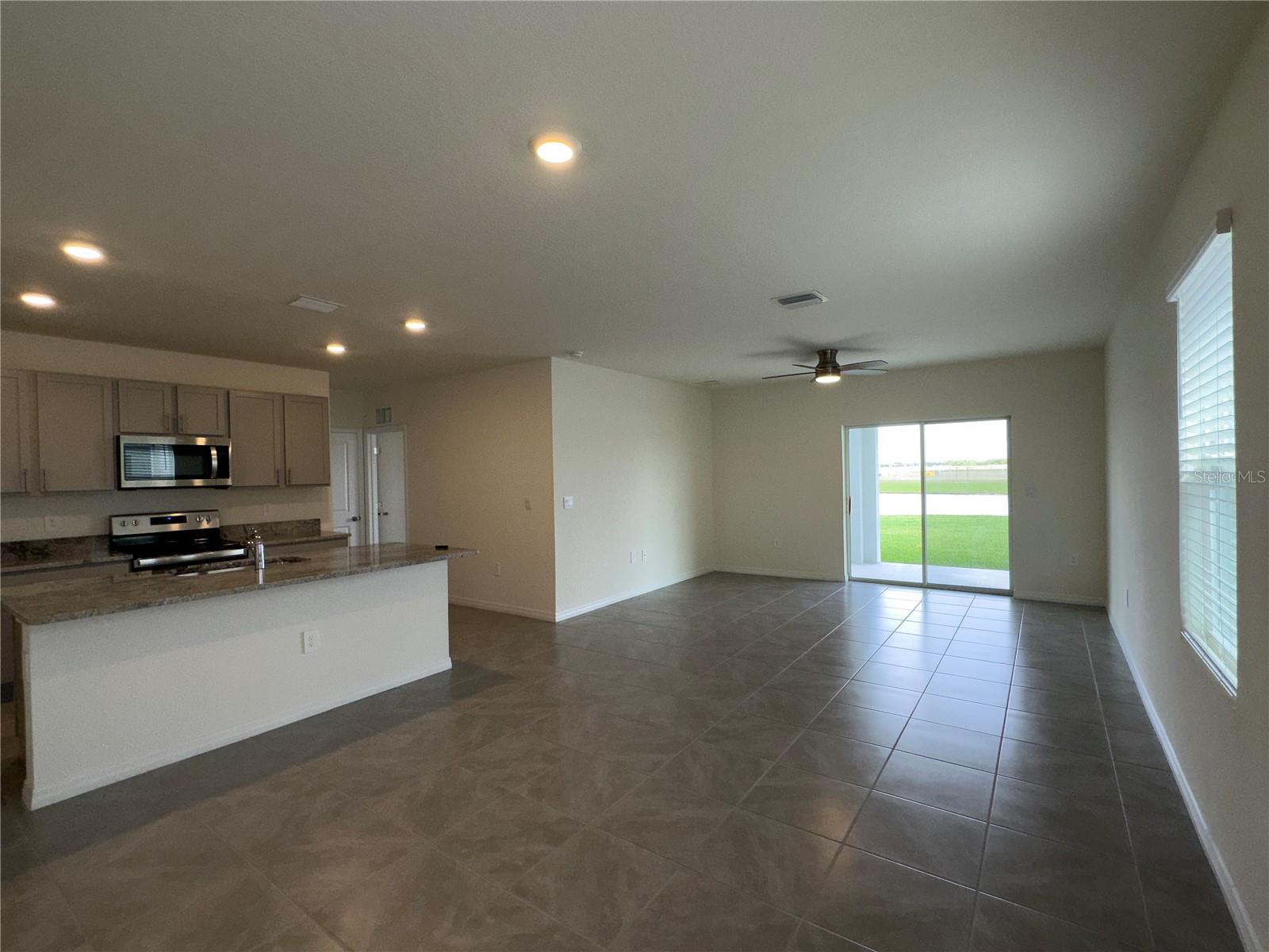 3238 HILLTOP CIR, BRADENTON, FL, 34211