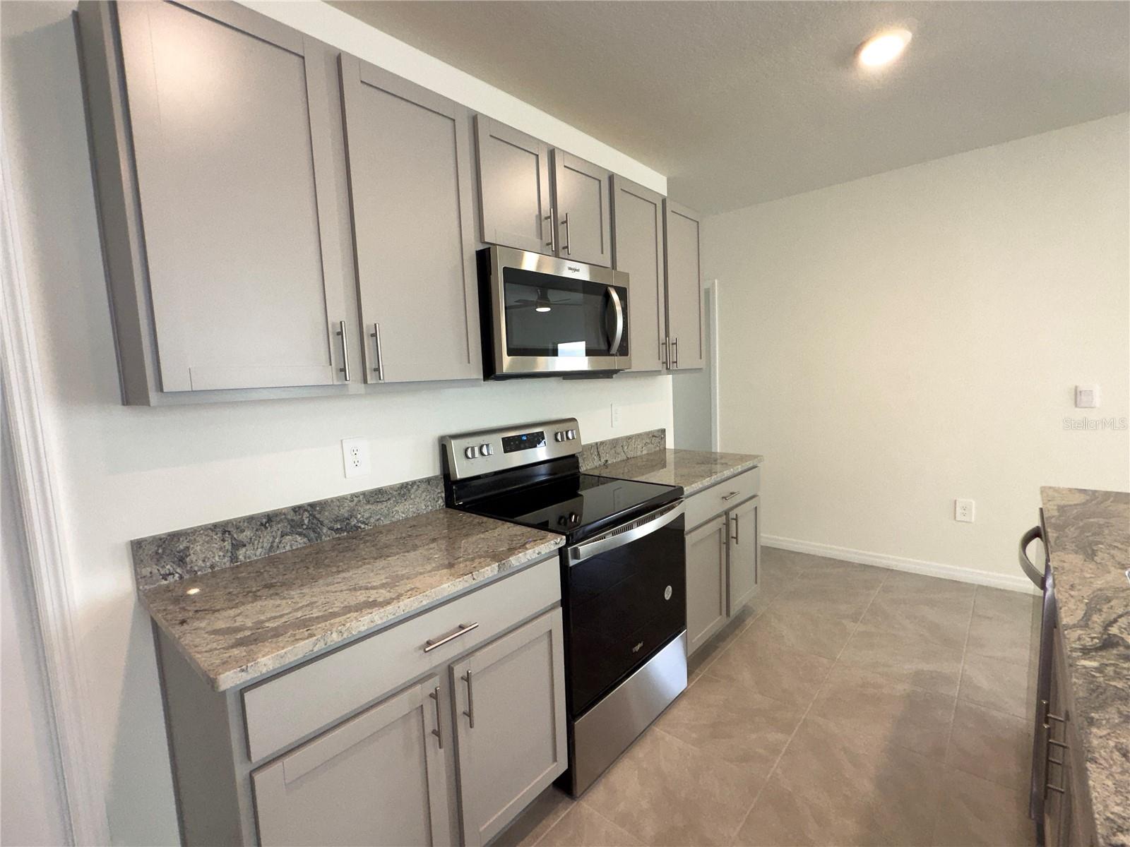 3238 HILLTOP CIR, BRADENTON, FL, 34211
