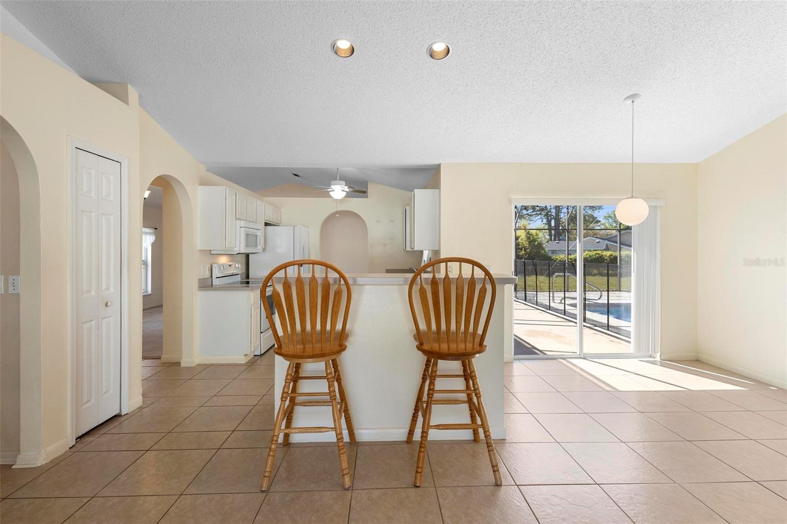 421 BLACKBIRD WAY, KISSIMMEE, FL, 34759