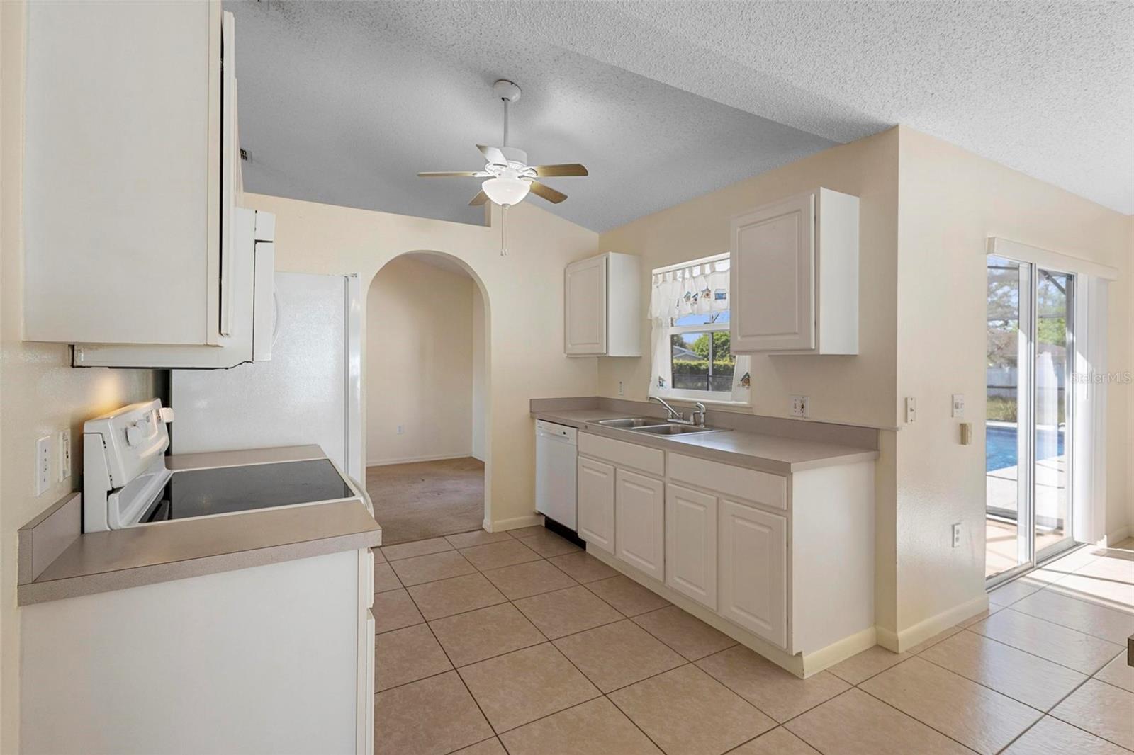 421 BLACKBIRD WAY, KISSIMMEE, FL, 34759