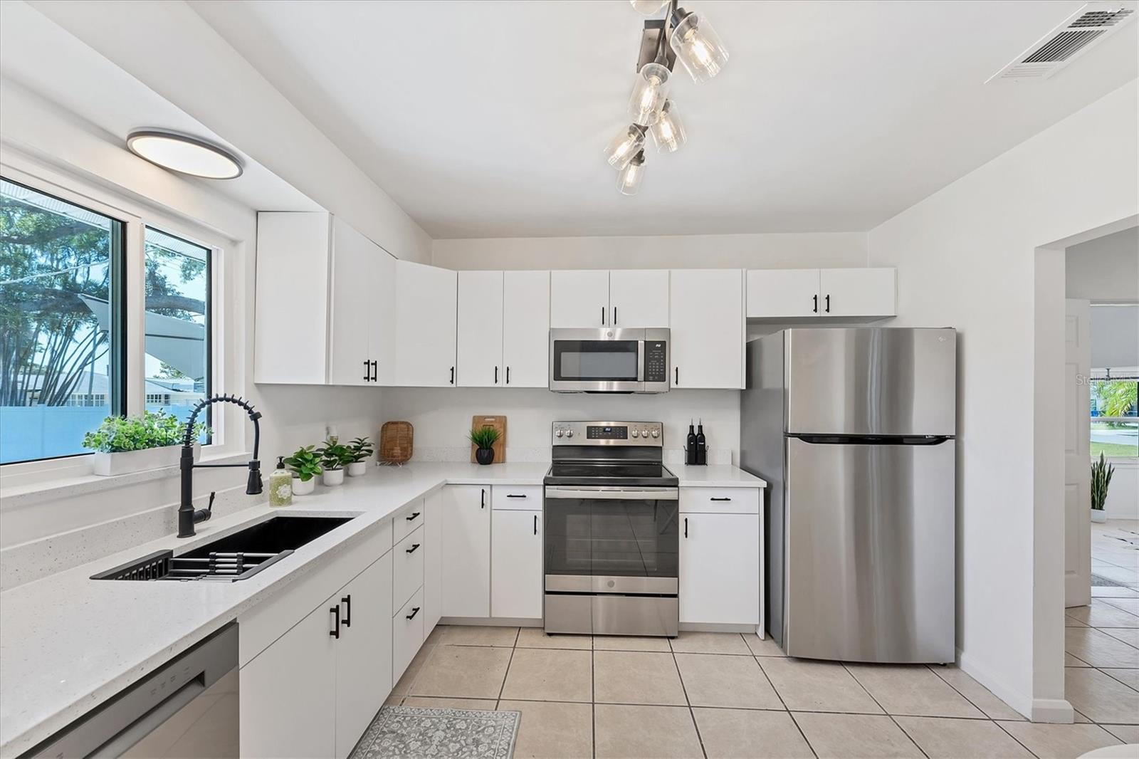 436 PARKVIEW DR, SARASOTA, FL, 34243