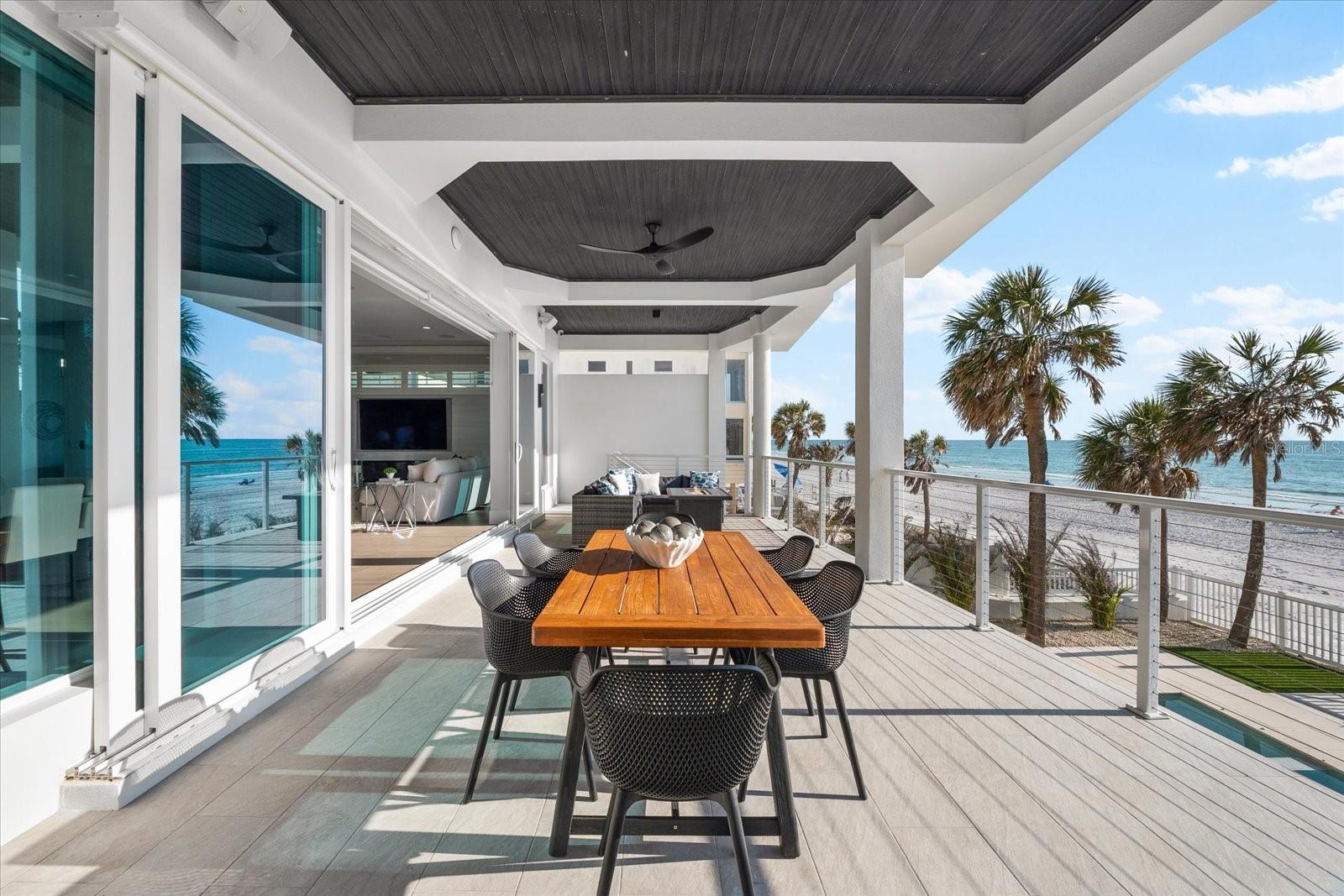 32 GULF BLVD, INDIAN ROCKS BEACH, FL, 33785