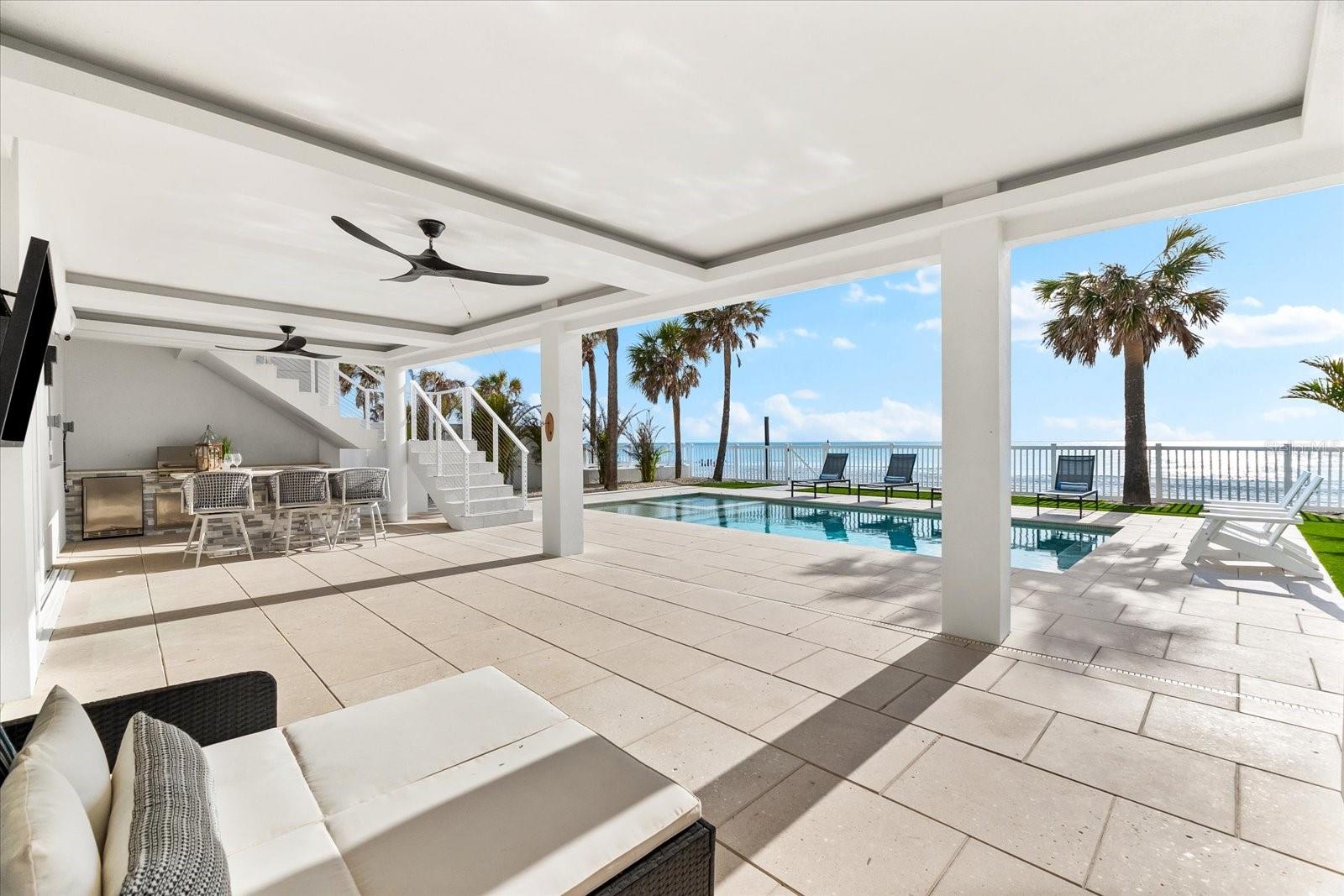 32 GULF BLVD, INDIAN ROCKS BEACH, FL, 33785