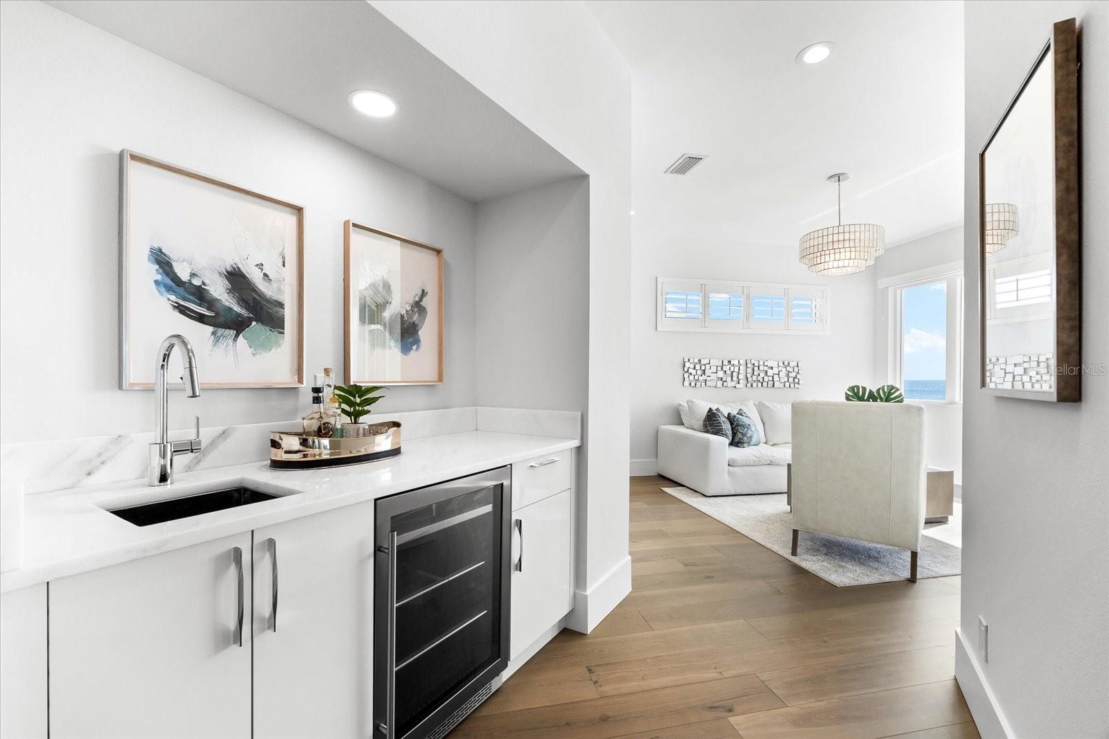 32 GULF BLVD, INDIAN ROCKS BEACH, FL, 33785