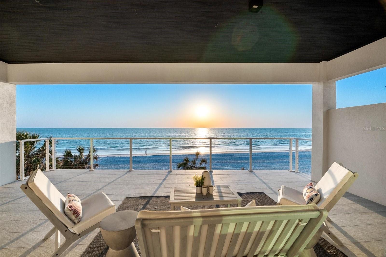 32 GULF BLVD, INDIAN ROCKS BEACH, FL, 33785