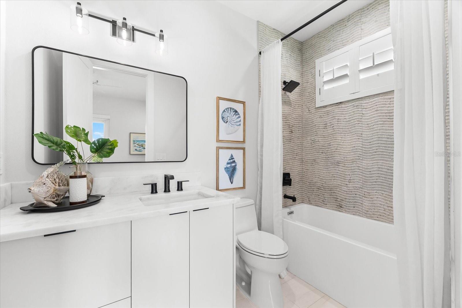 32 GULF BLVD, INDIAN ROCKS BEACH, FL, 33785