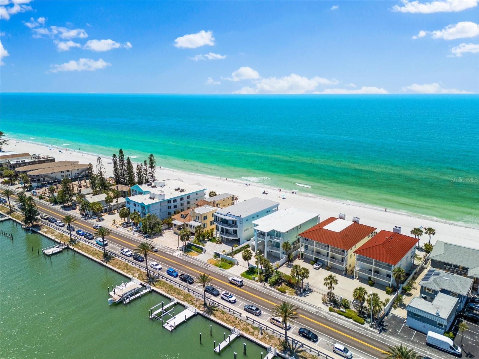 32 GULF BLVD, INDIAN ROCKS BEACH, FL, 33785